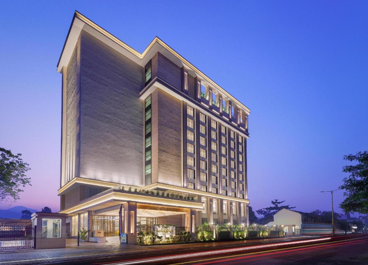 Bellevue Sarovar Premiere Junagadh Hotell Eksteriør bilde