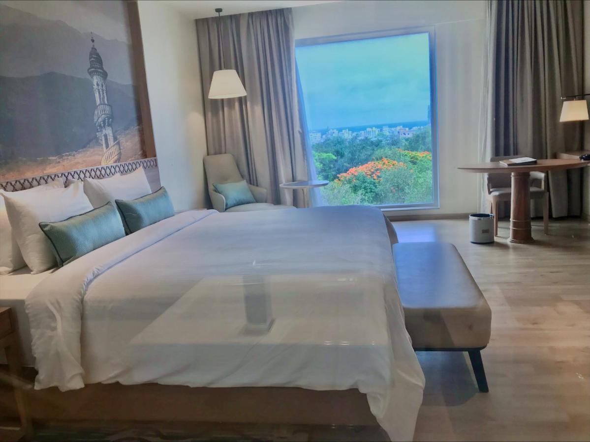 Bellevue Sarovar Premiere Junagadh Eksteriør bilde
